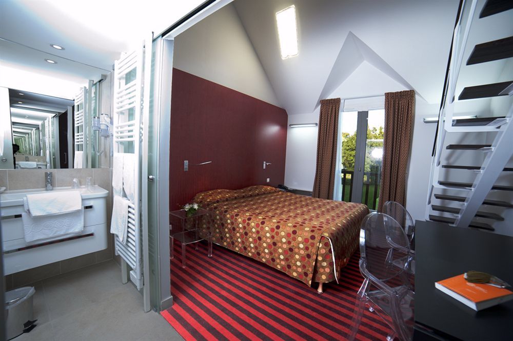 Au Relais Du Gue De Selle Hotel Mezangers Bagian luar foto